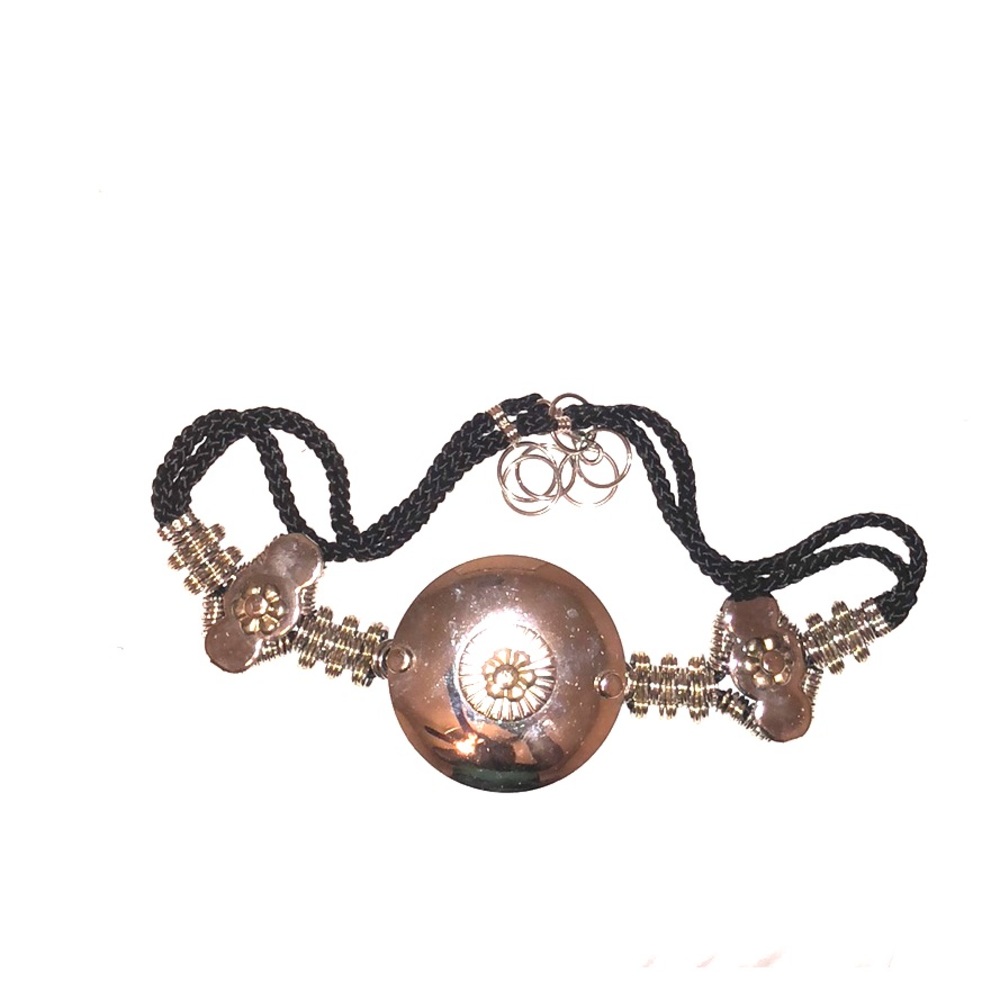 Chain/rope waist belt with lobster clasp.